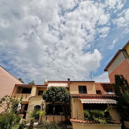 Apartmani Koin Medulin Bagian luar foto