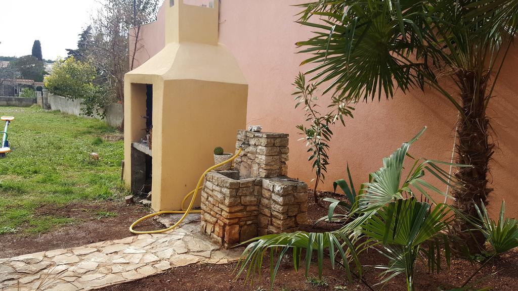 Apartmani Koin Medulin Bagian luar foto