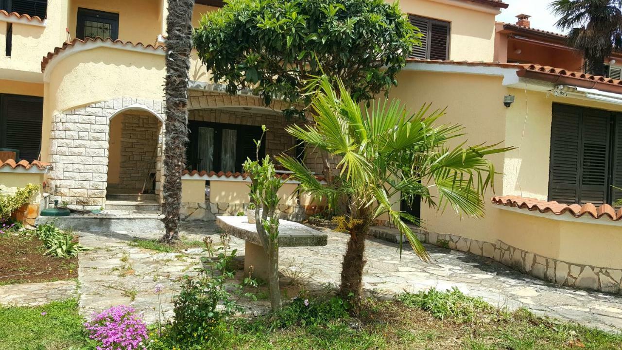 Apartmani Koin Medulin Bagian luar foto