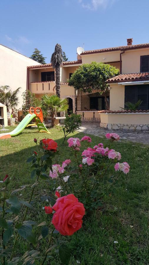 Apartmani Koin Medulin Bagian luar foto